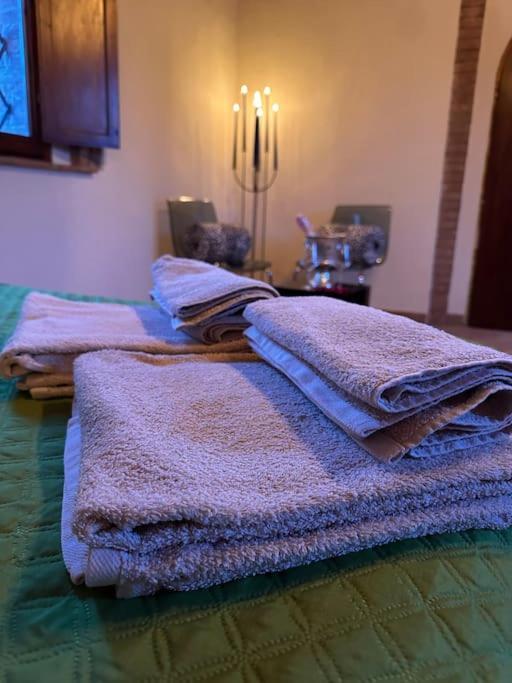 Relax Nella Jacuzzi In Toscana Колле-ди-Валь-д'Эльса Экстерьер фото